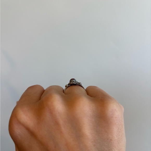 Vintage Garnet 925 Sterling Silver Southwestern Ring Size 6 - Picture 8 of 8